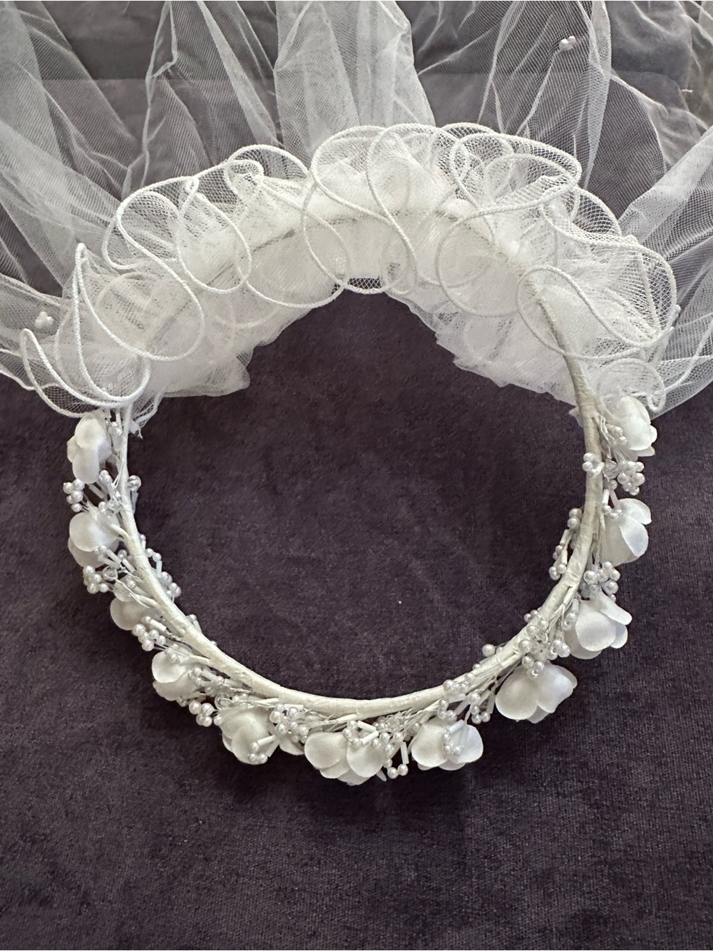 Source Unknown White Floral Pearl Accent Veil Headband
